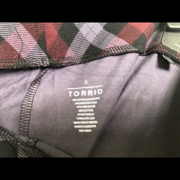 NWT Burgandy/Black/Grey Plaid Tights - Picture 2 of 3